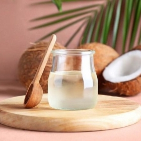 WHAT IS PURE COCONUT OIL?  - USES OF VIRGIN COCONUT OIL  (Part 2) WHAT IS PURE COCONUT OIL?  - USES OF VIRGIN COCONUT OIL  (Part 2)